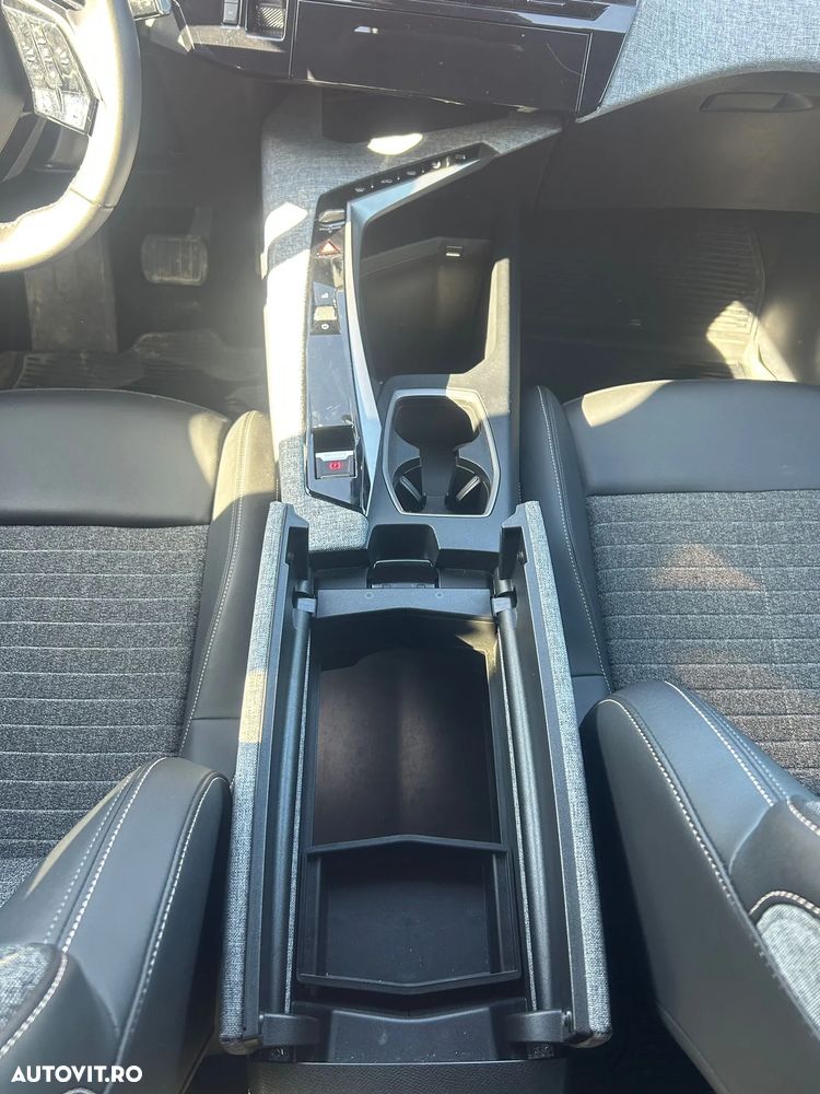 Peugeot 3008 1.2 Hybrid 145 e-DCS6 Allure - 28