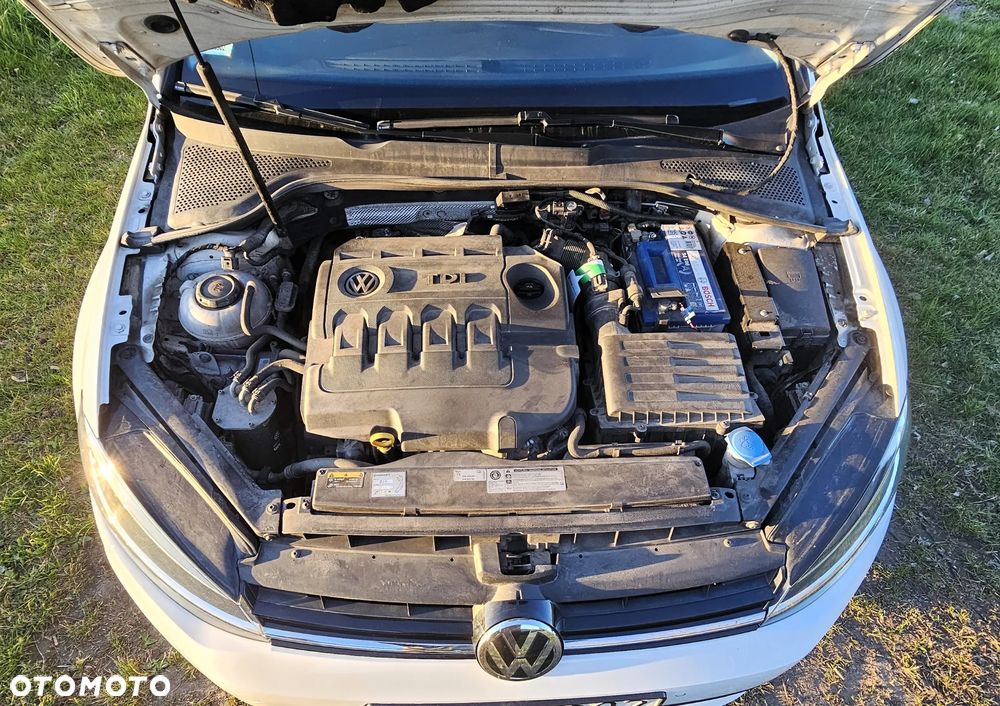 Volkswagen Golf 1.6 TDI BMT Comfortline - 12