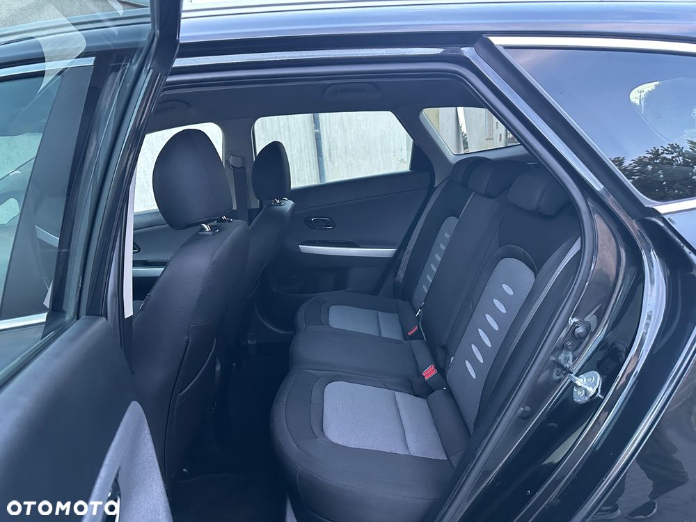 Kia Ceed 1.6 CRDi 128 ISG Dream Team Edition - 22