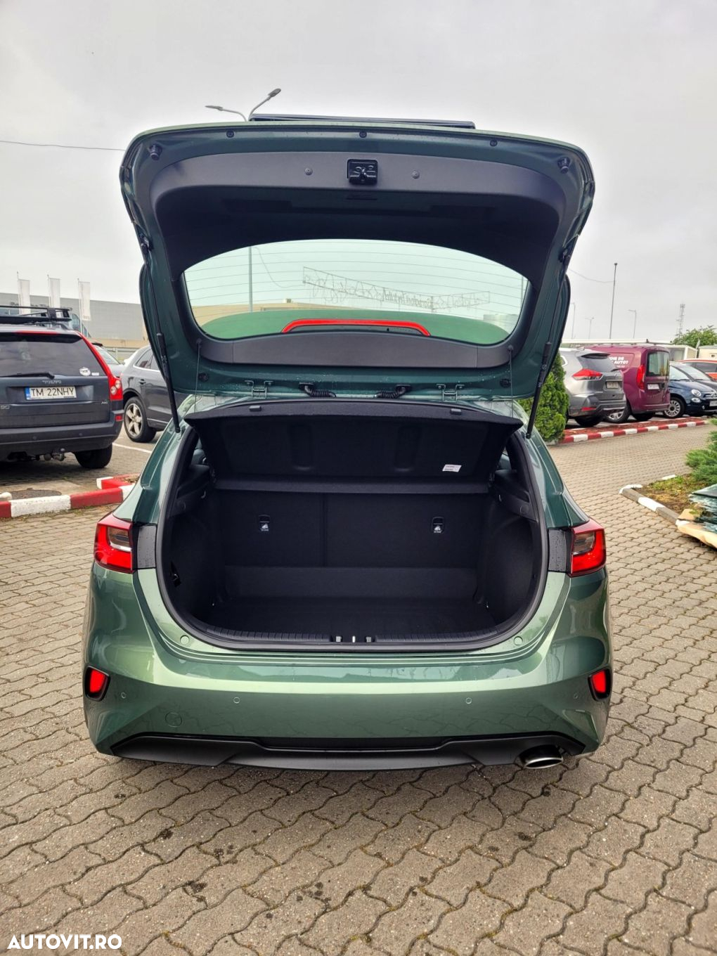 Kia Ceed - 9