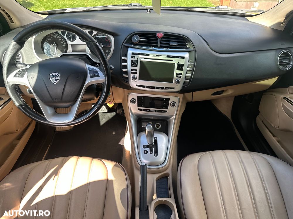 Lancia Delta 1.6 MultiJet Aut. Oro - 6