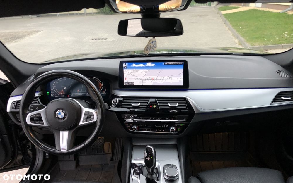 BMW Seria 5 518d mHEV Luxury Line sport - 15