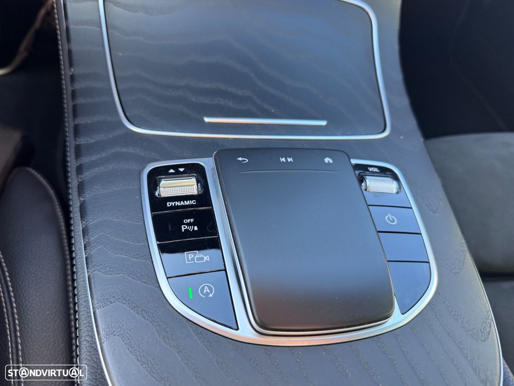 Mercedes-Benz E 220 d AMG Line - 38