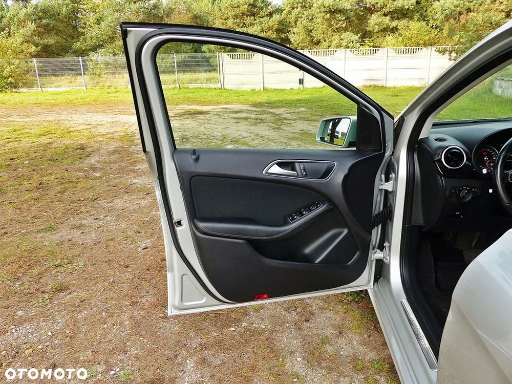 Mercedes-Benz Klasa B 180 (CDI) d 7G-DCT Style - 17