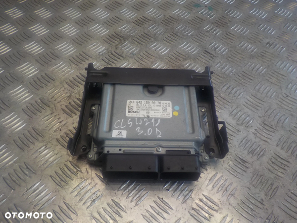 MERCEDES CLS W219 3.0 D KOMPUTER SILNIKA 6421509078