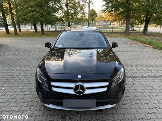 Mercedes-Benz GLA - 7
