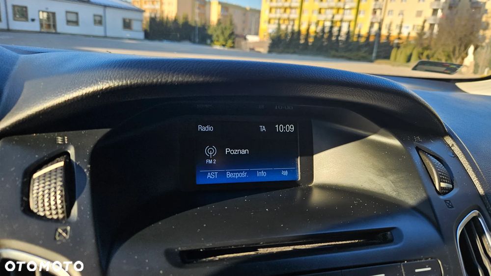 Ford Focus 1.5 TDCi SYNC Edition - 18
