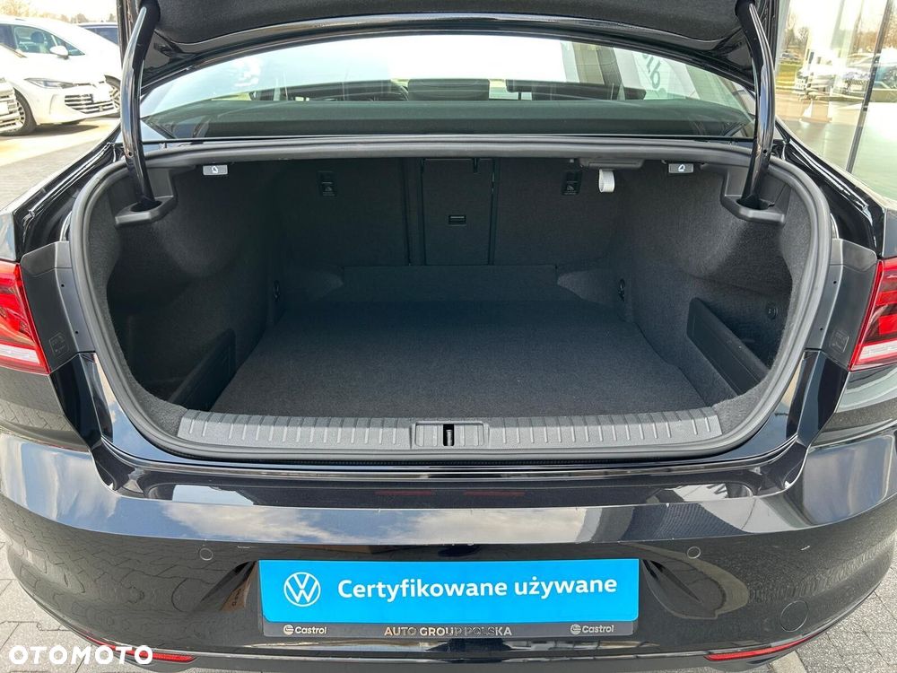 Volkswagen Passat 2.0 TSI Business DSG - 11