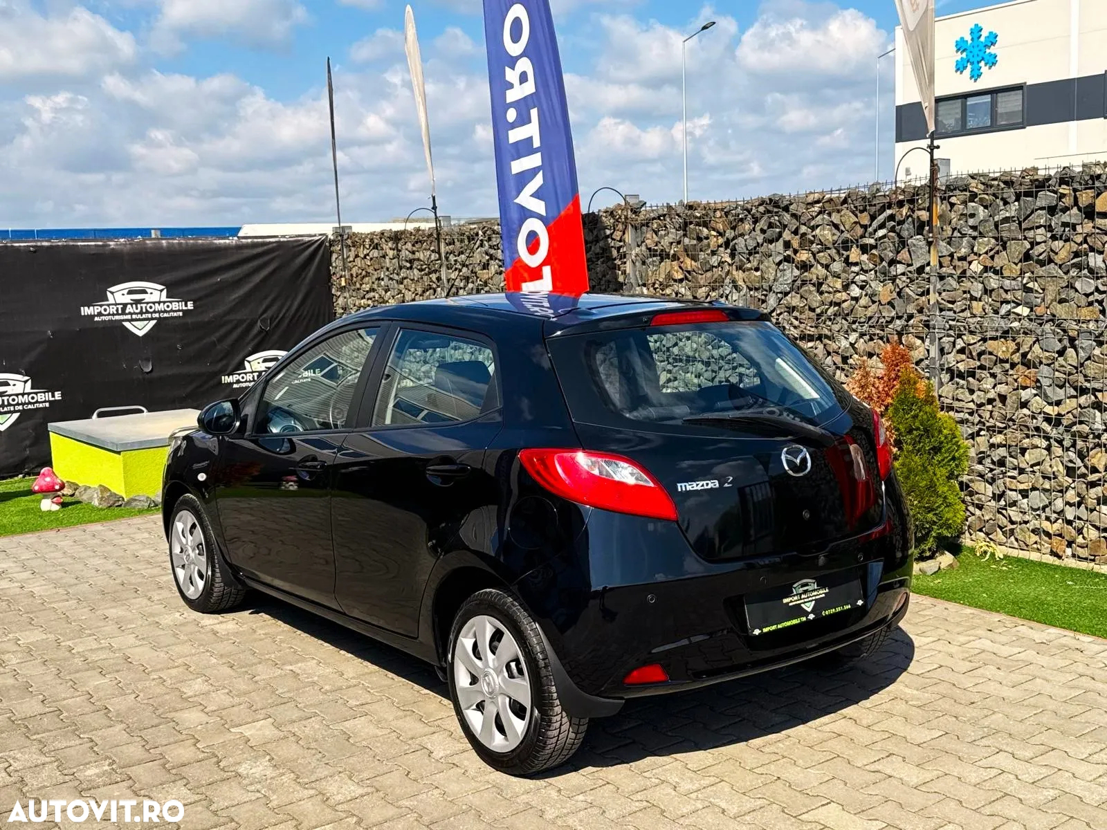 Mazda 2 - 15