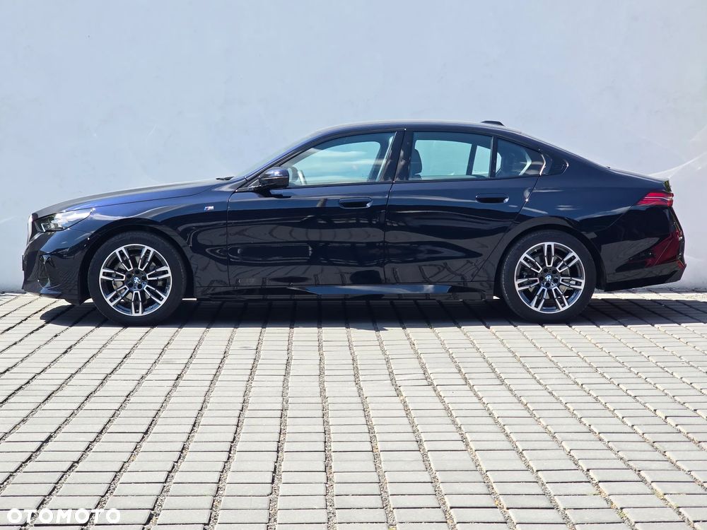 BMW Seria 5 520d xDrive - 5