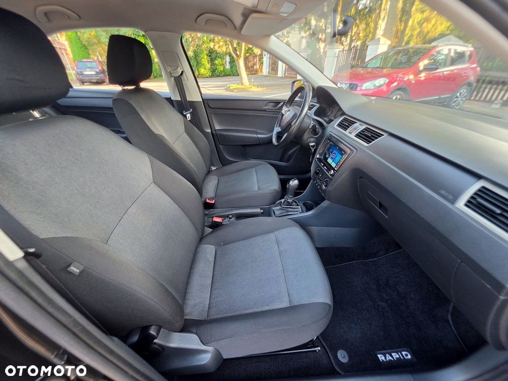 Skoda RAPID 1.2 TSI Cool Edition - 32
