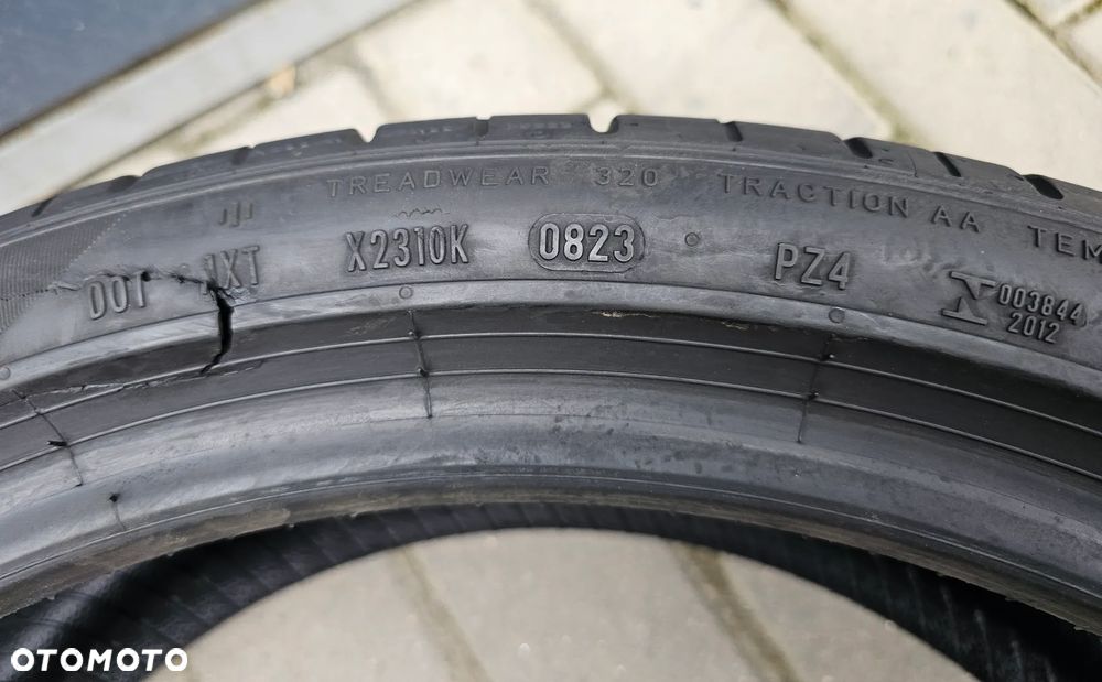 Pirelli P Zero 225/40R19 93 W - 6