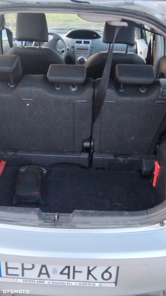 Toyota Yaris 1.4 D-4D Terra - 16