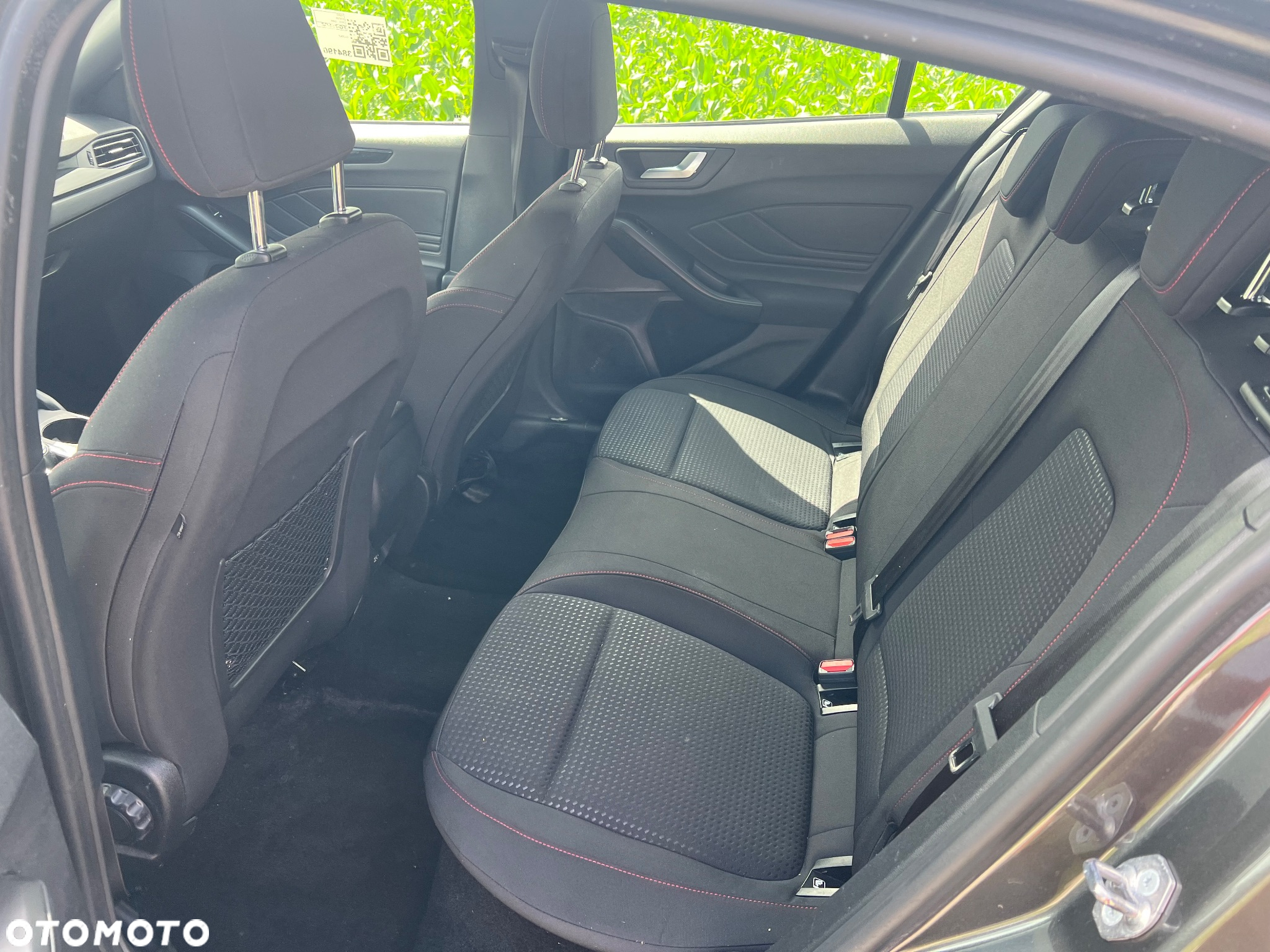 Ford Focus 1.5 EcoBlue Start-Stopp-System ST-LINE DESIGN - 9