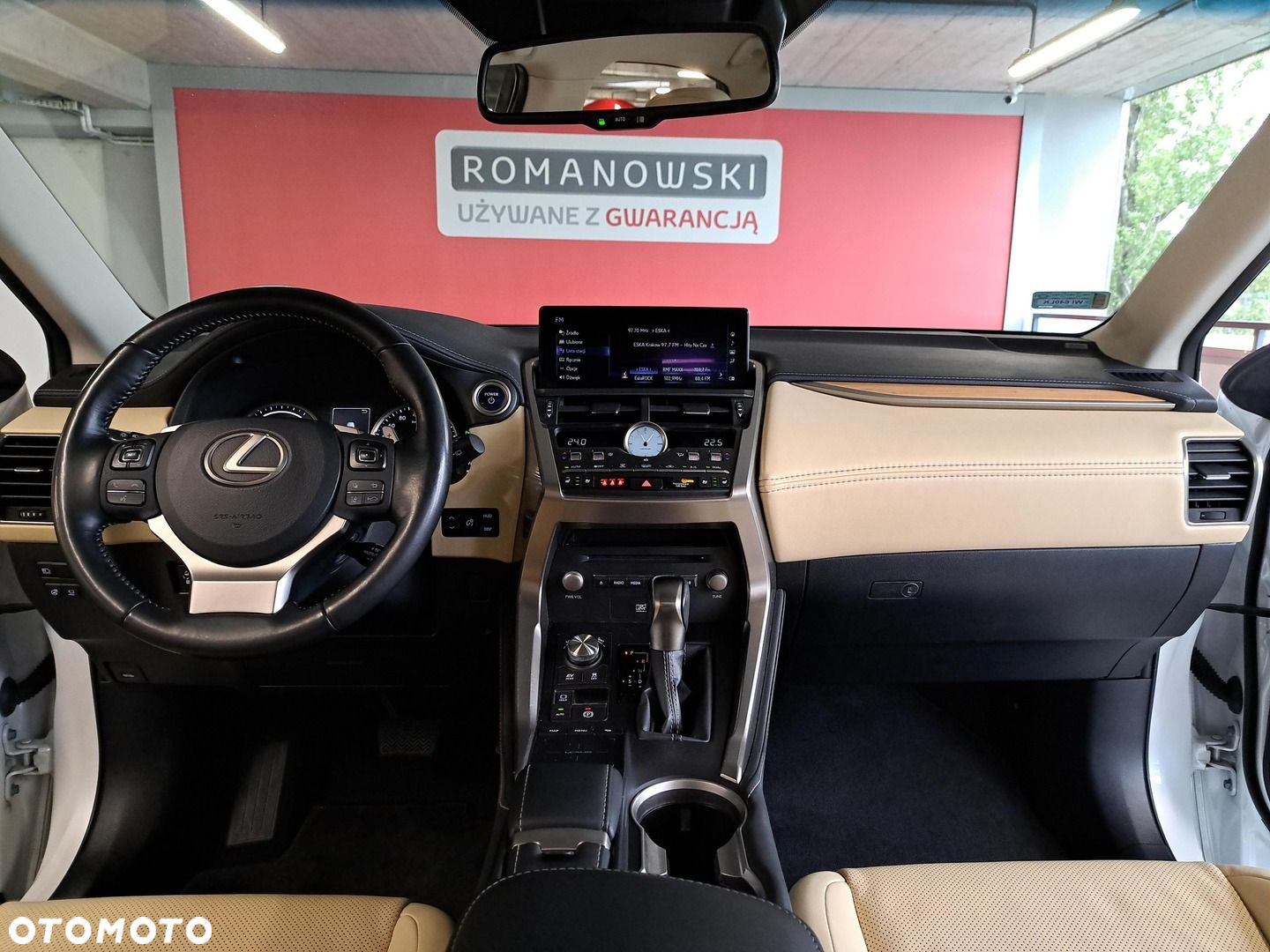 Lexus NX 300h Omotenashi AWD - 17