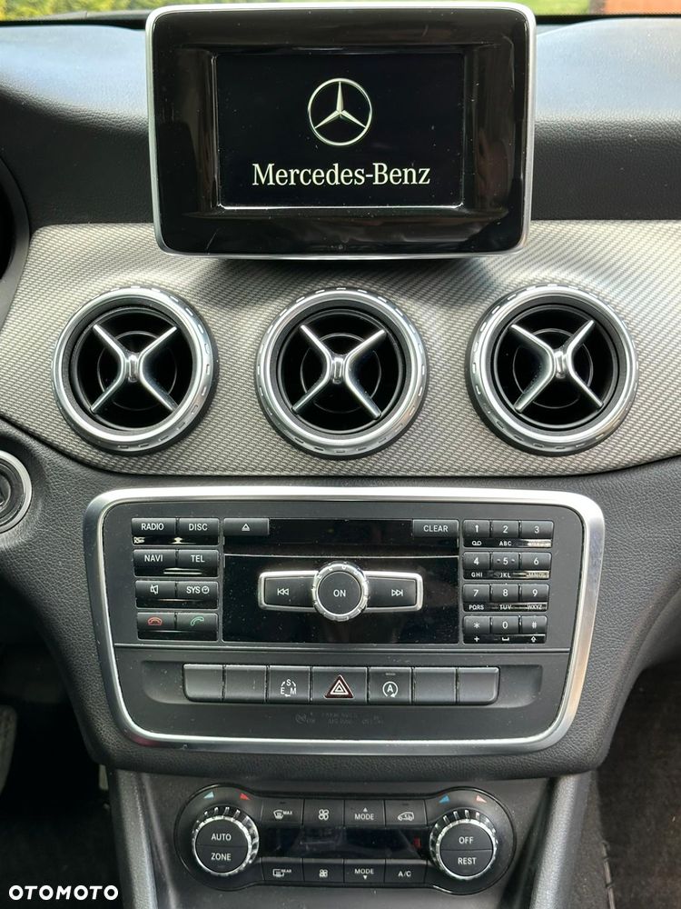 Mercedes-Benz GLA 220 CDI - 11