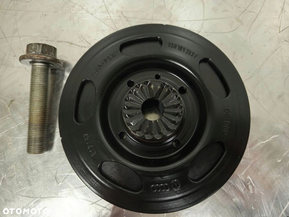 Koło pasowe wału korbowego Śruba Audi A4 B8 8K 1.8 TFSI 06H105243F - 1