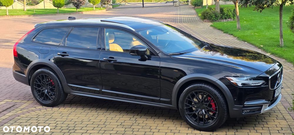 Volvo V90 Cross Country T6 AWD Pro - 28