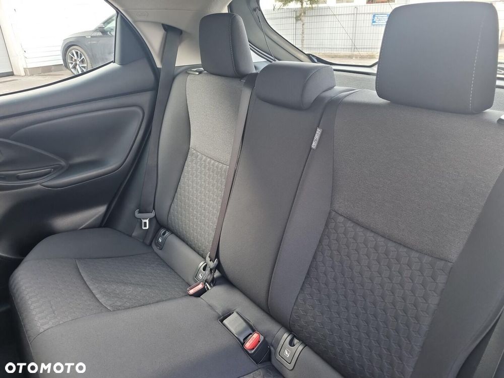 Toyota Yaris - 14