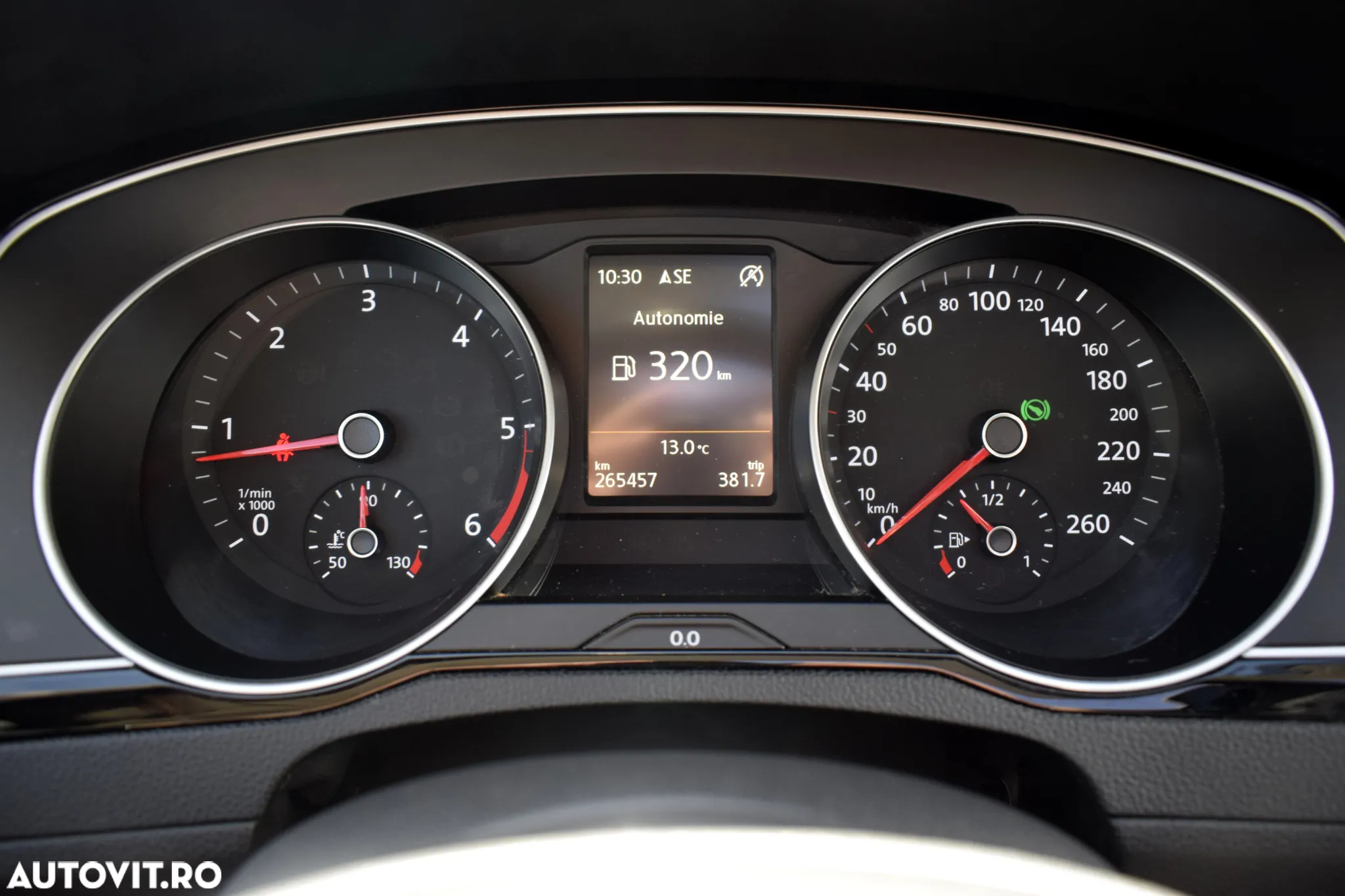 Volkswagen Passat Variant 2.0 TDI DSG 4Motion Highline - 18