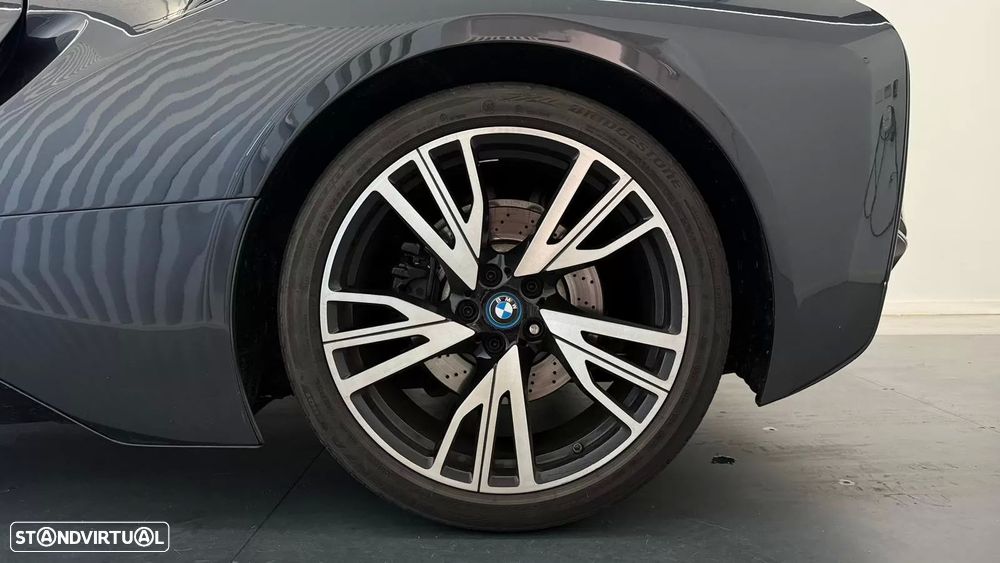 BMW i8 Standard - 12