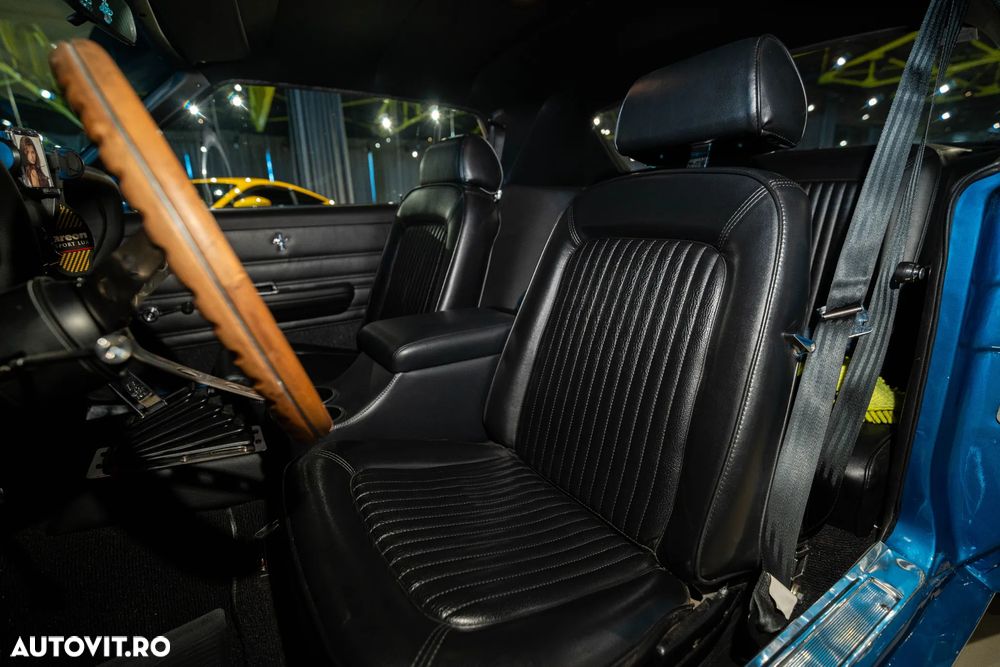 Ford Mustang - 29