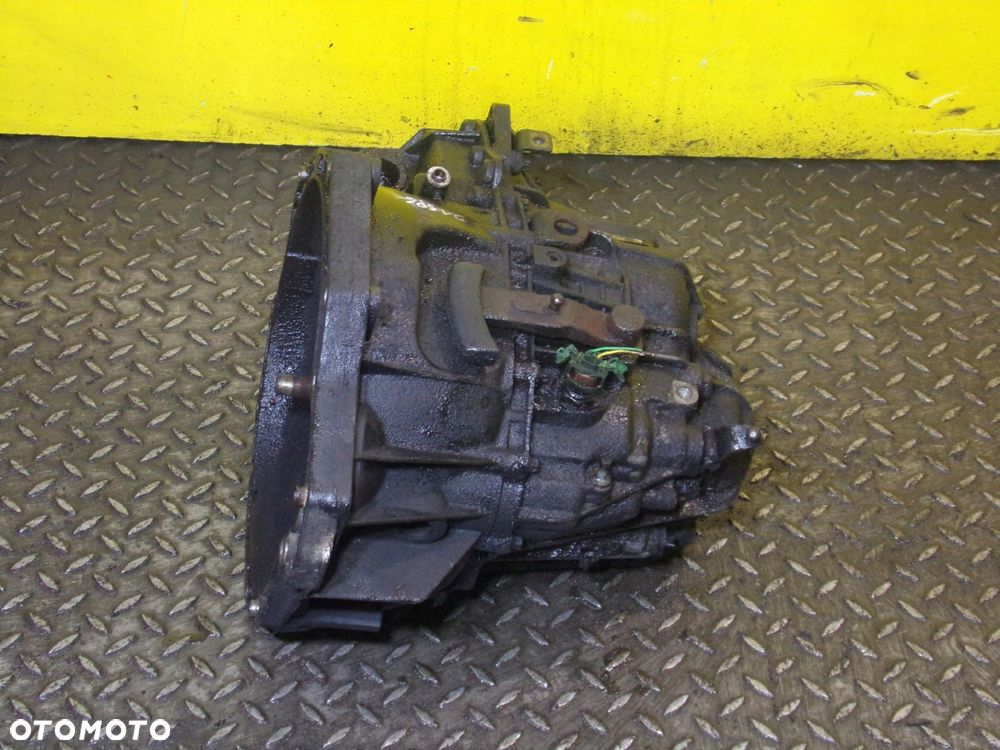 MASTER MOVANO INTERSTAR 2.5 DCI 06r skrzynia biegow 6 PK6030 7701718732 - 1