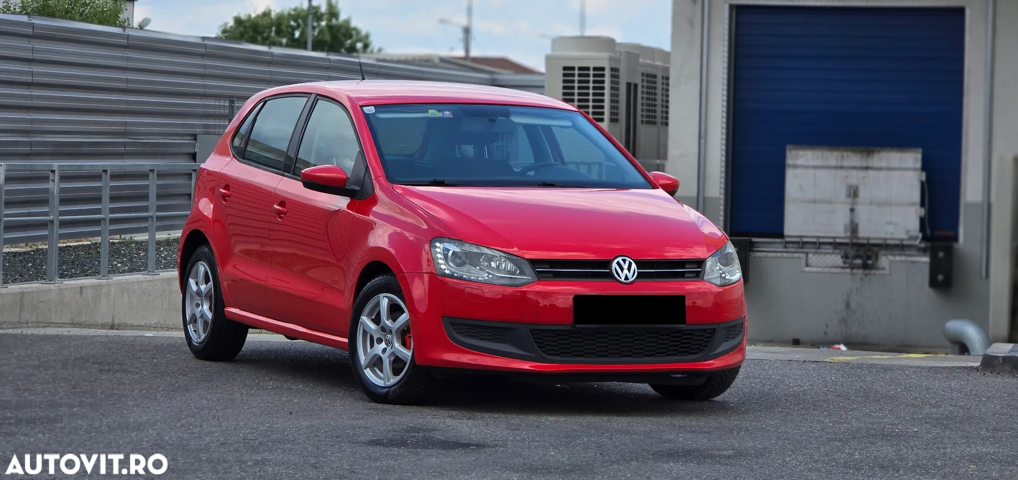 Volkswagen Polo - 2