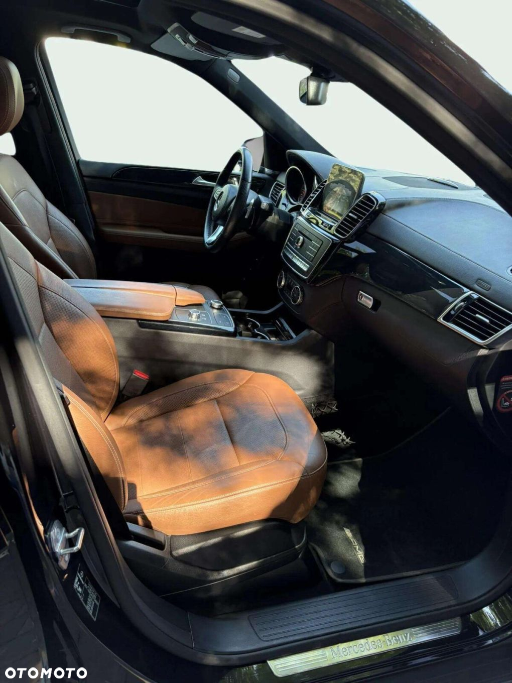 Mercedes-Benz GLS - 15