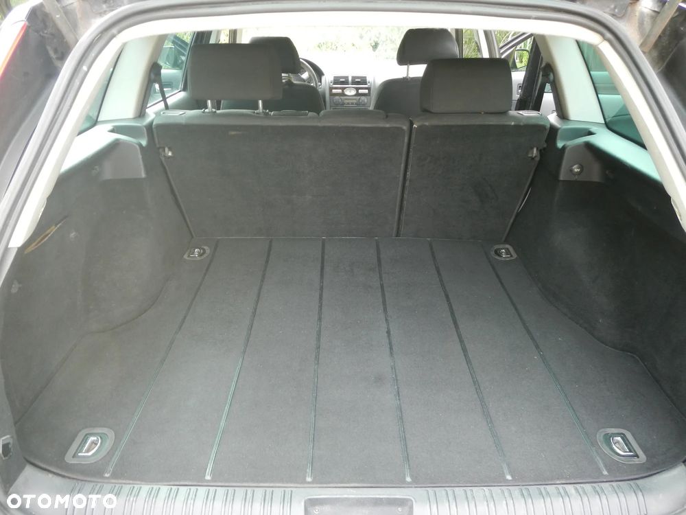 Ford Mondeo 2.0 Ghia - 9