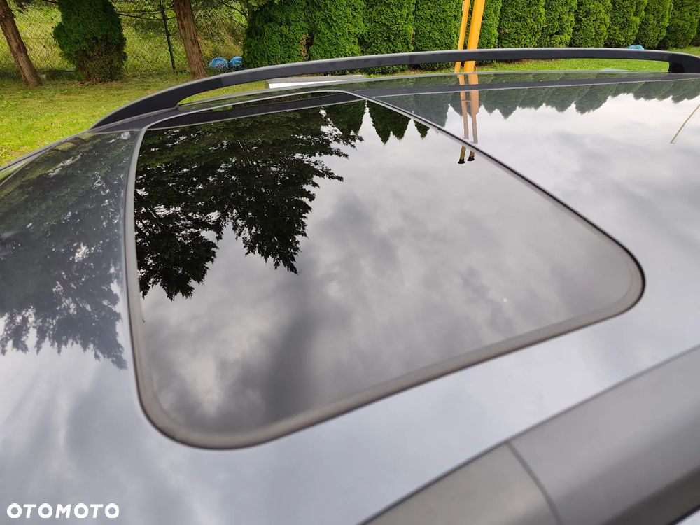 Ford Focus 2.0 TDCi DPF Ghia - 9