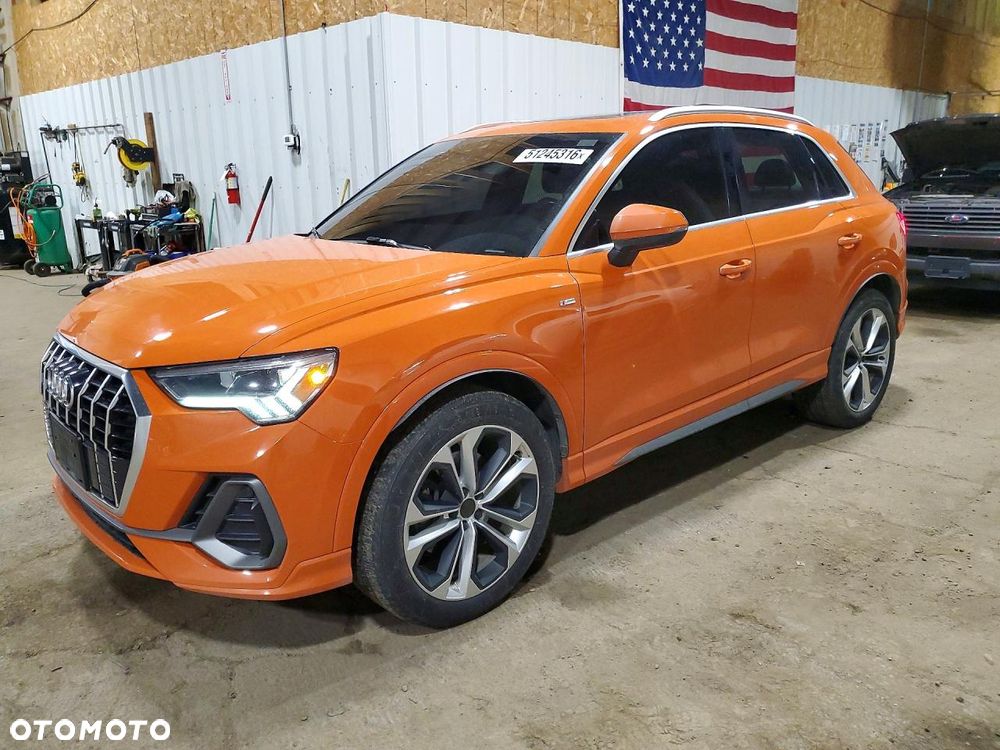 Audi Q3 - 1