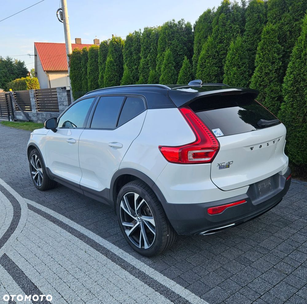 Volvo XC 40 - 3