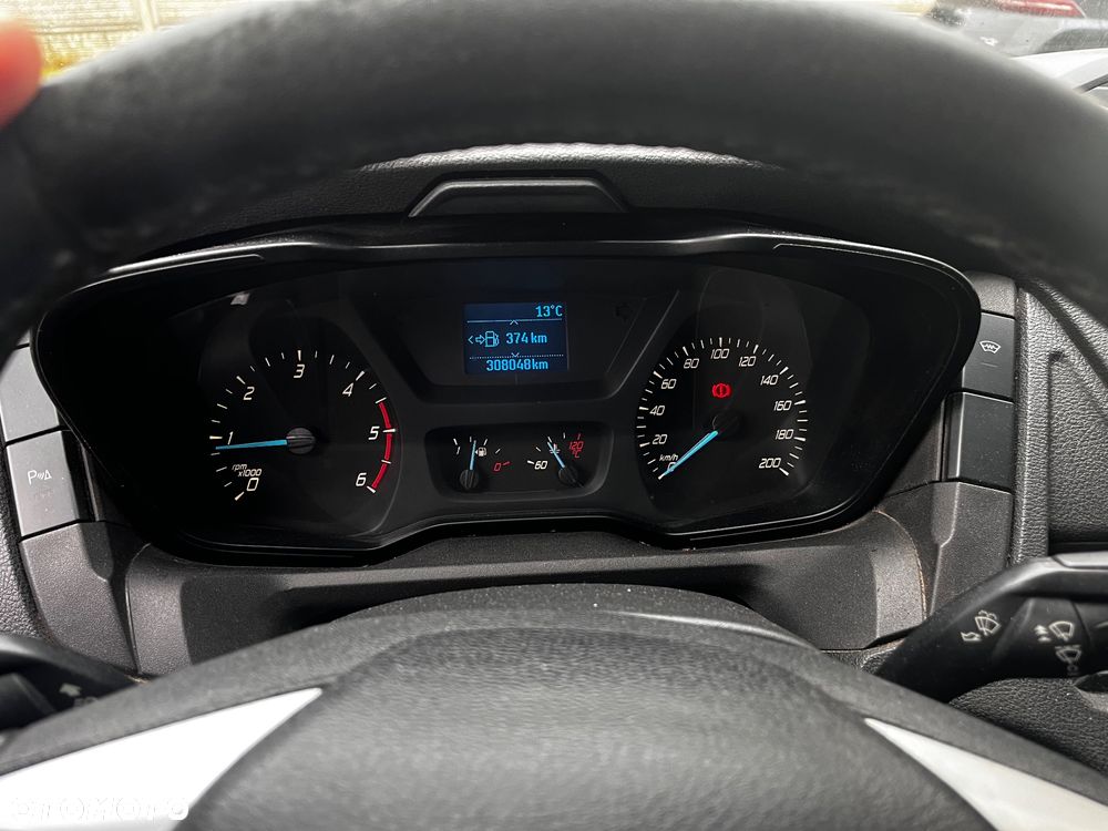 Ford Transit - 11