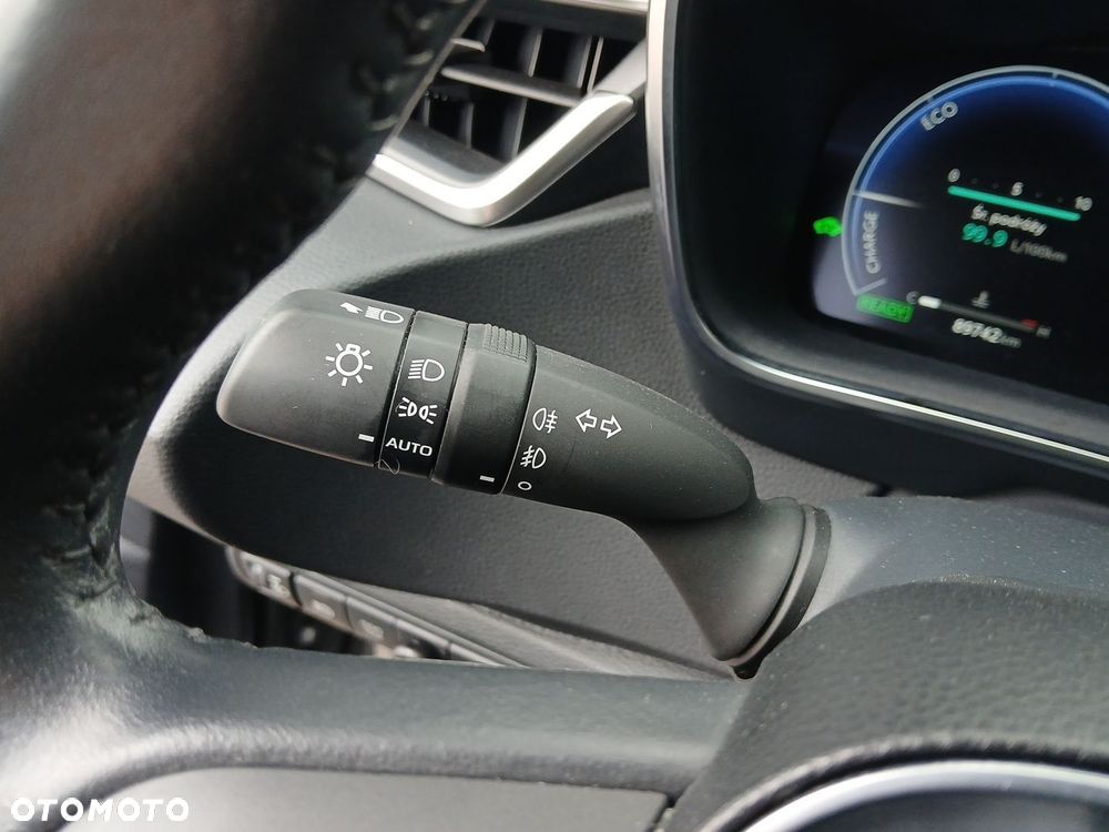 Toyota Corolla 1.8 Hybrid Comfort - 27