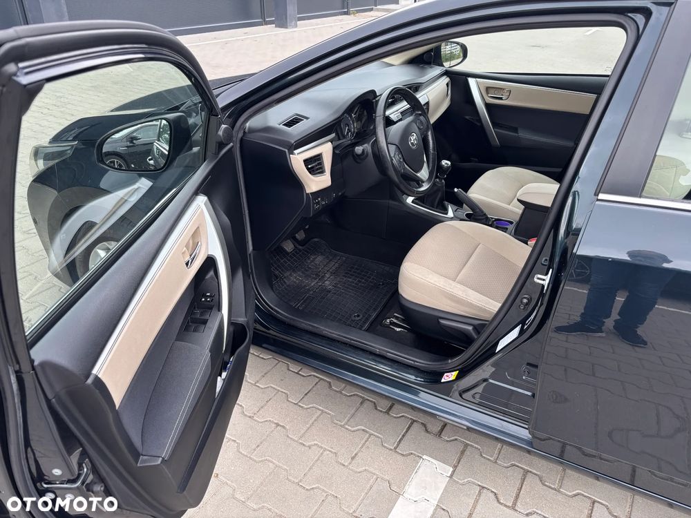 Toyota Corolla 1.6 Premium - 15