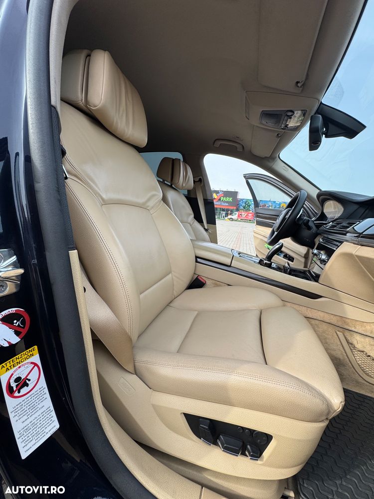 BMW Seria 7 730d Aut. - 11