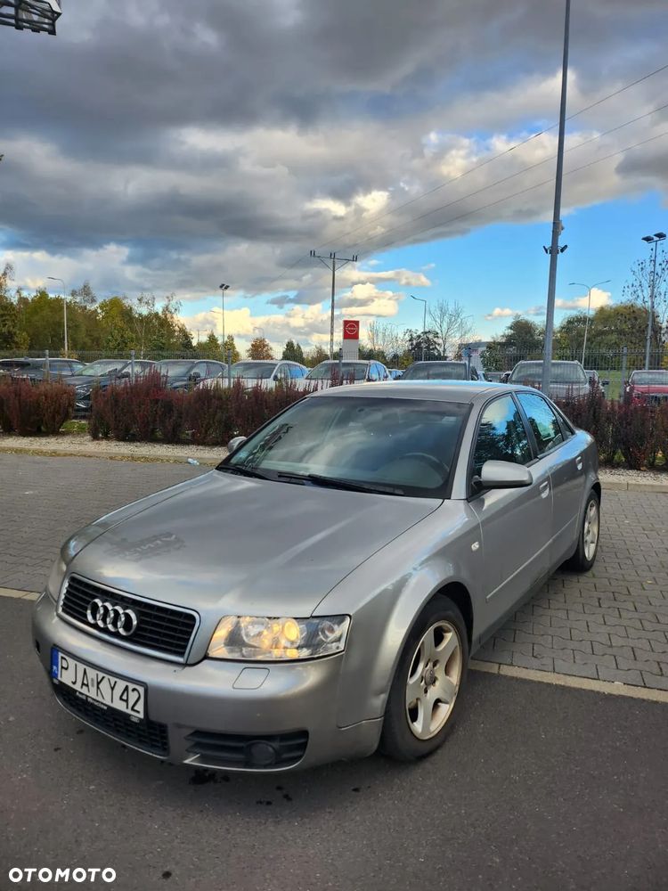 Audi A4 - 1