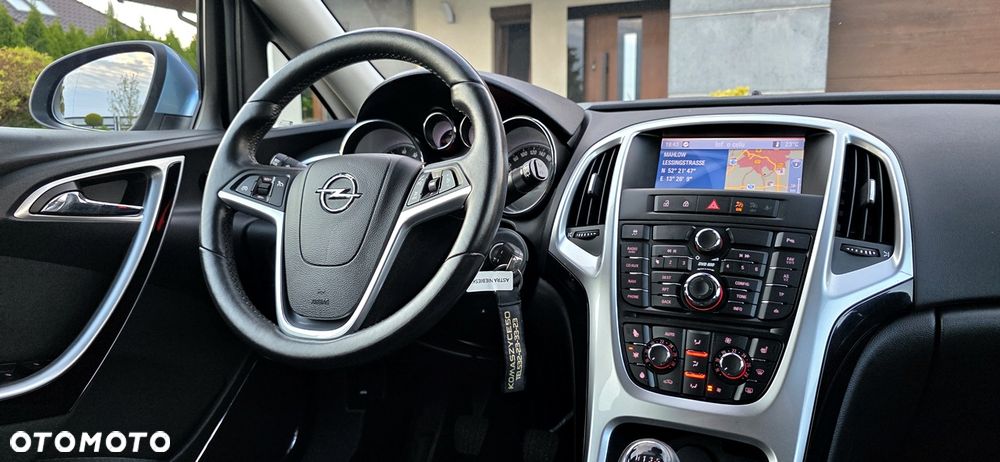 Opel Astra 1.4 T Cosmo - 7
