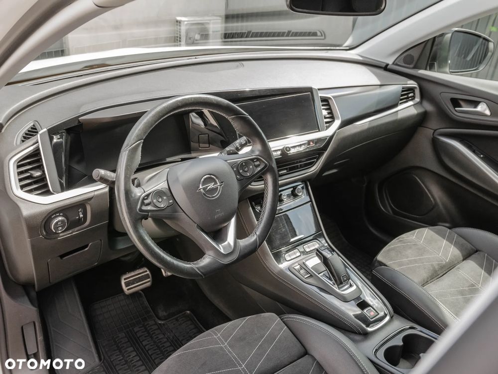 Opel Grandland 1.2 T GS Line S&S - 8
