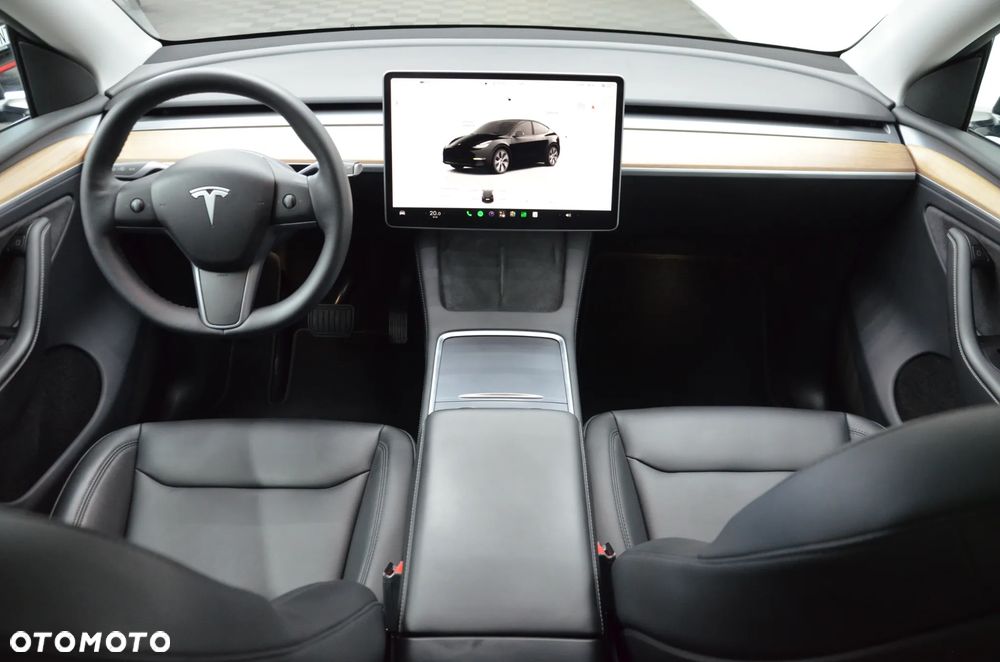 Tesla Model Y Standard - 17