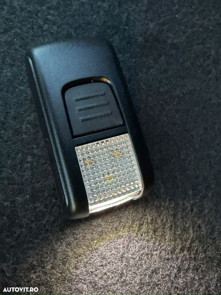 Volkswagen Tiguan 2.0 TDI DSG Elegance - 39