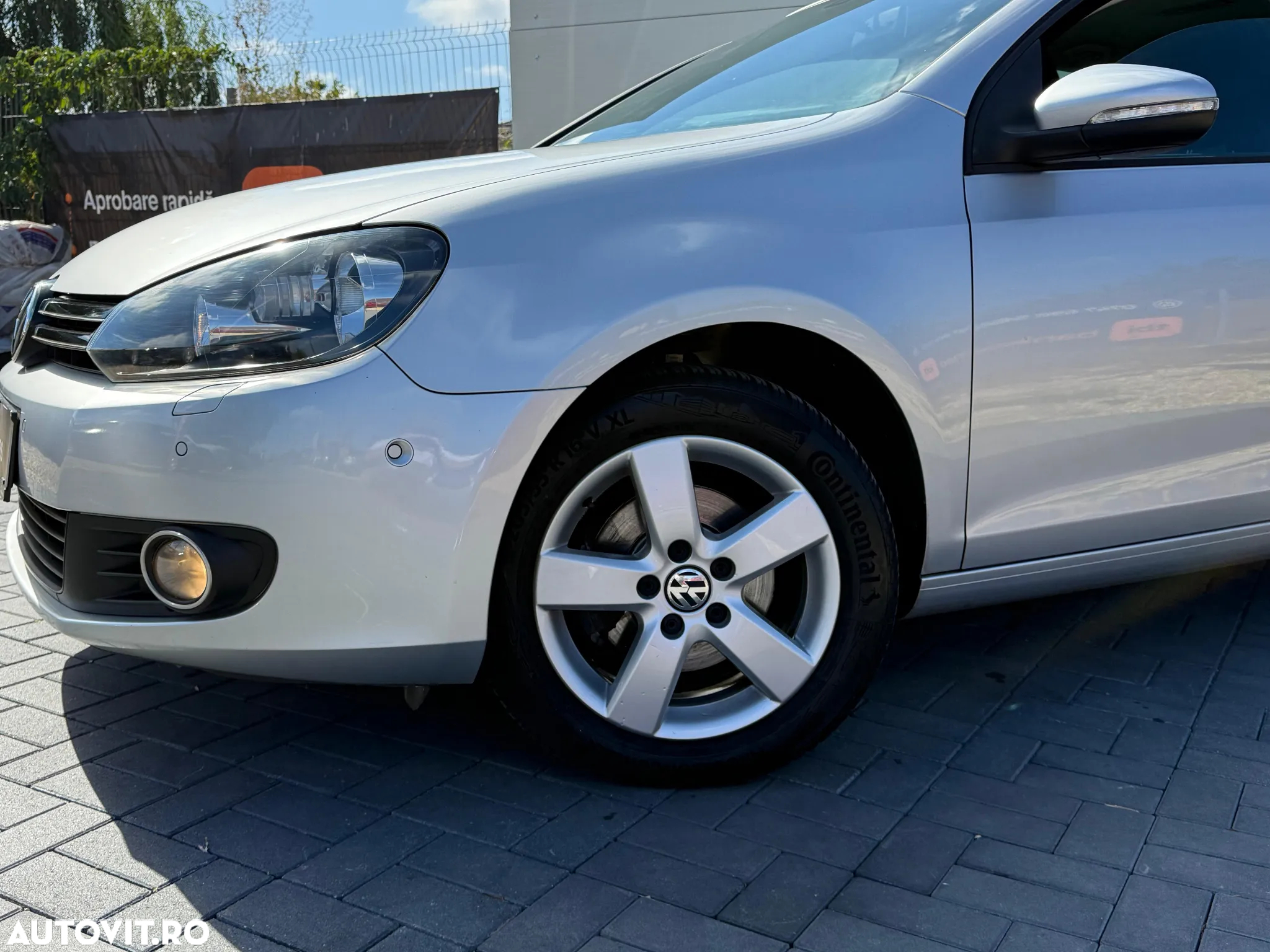 Volkswagen Golf - 9