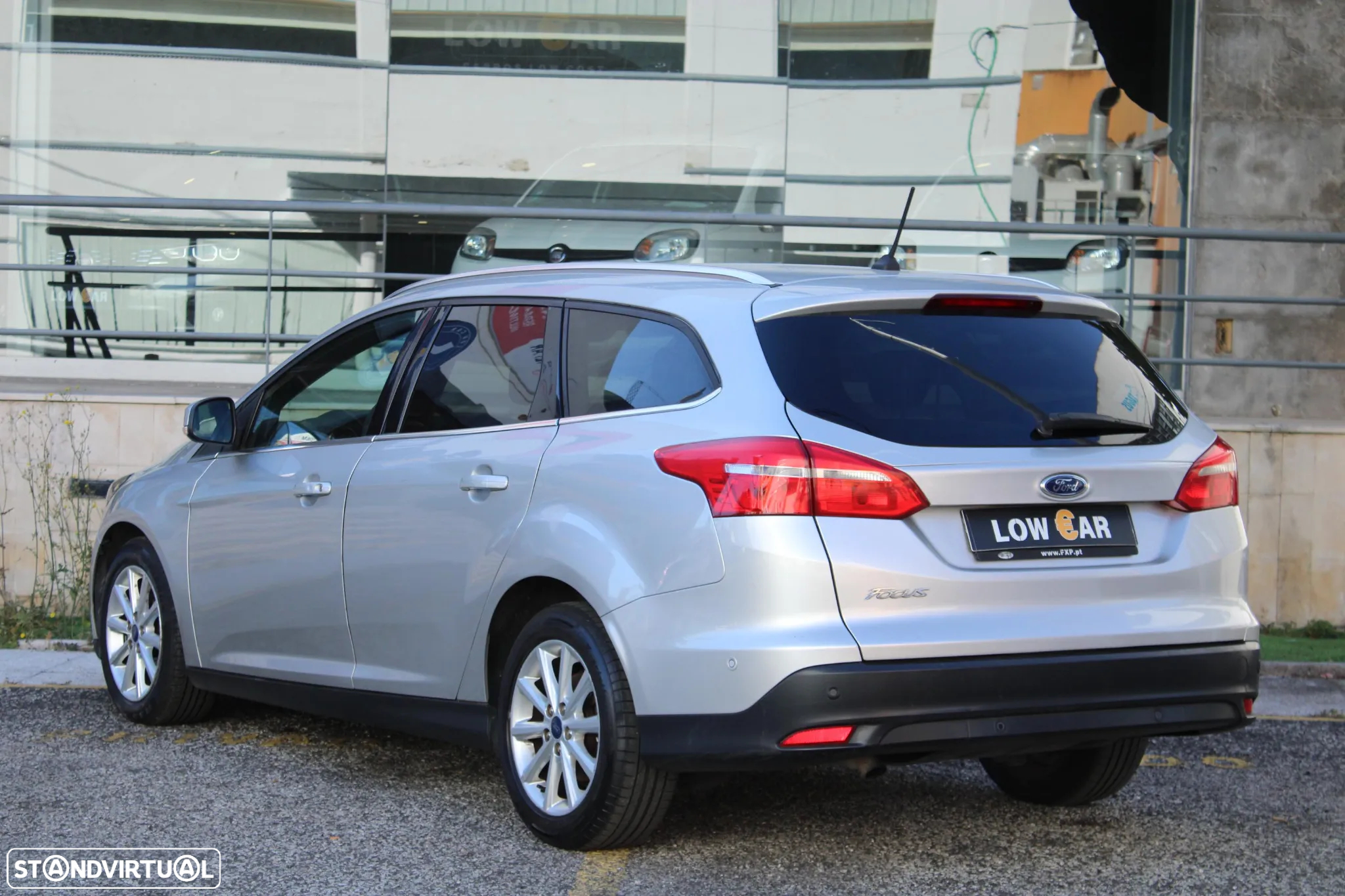 Ford Focus SW 1.5 TDCi EcoBlue Business - 3
