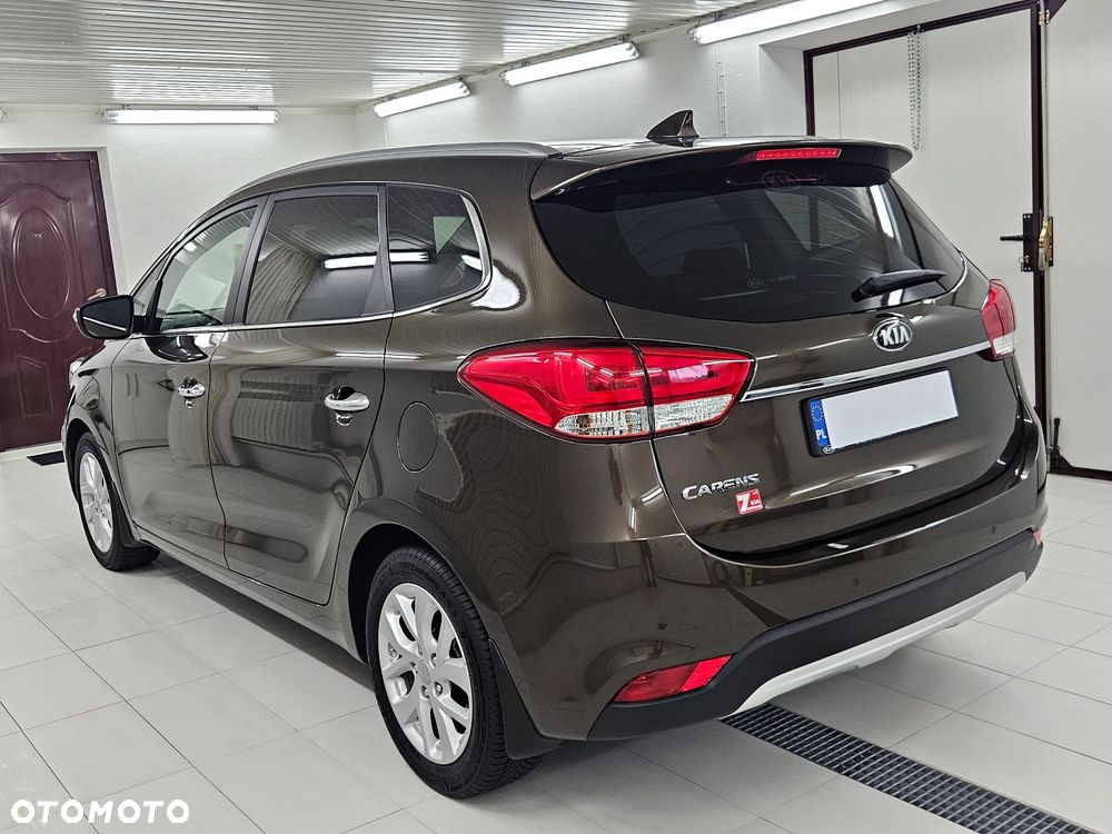 Kia Carens 1.6 GDI Business Line EU6 - 13