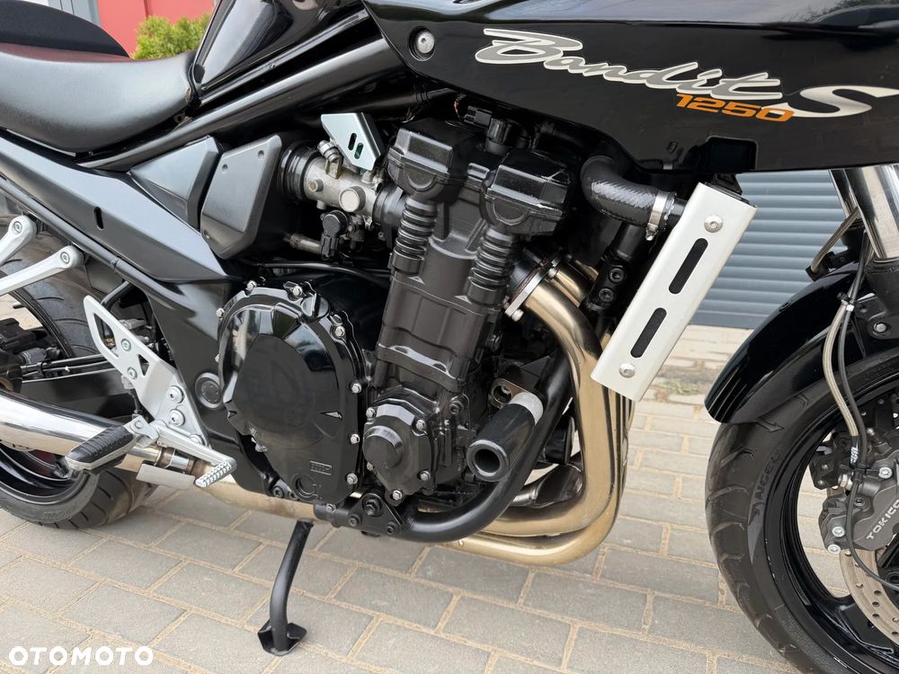 Suzuki Bandit - 16
