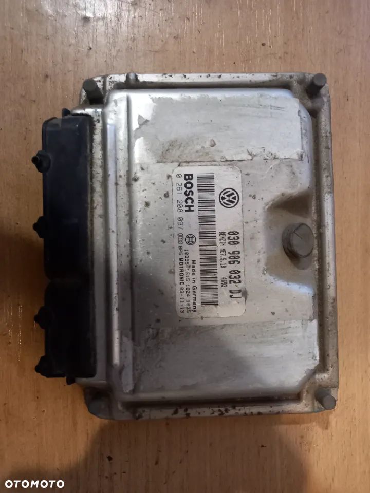 Sterownik silnika Seat Arosa 030906032DJ - 3
