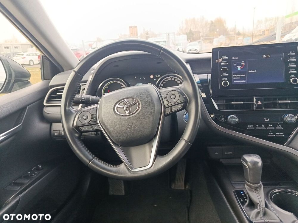 Toyota Camry 2.5 Hybrid Comfort CVT - 12