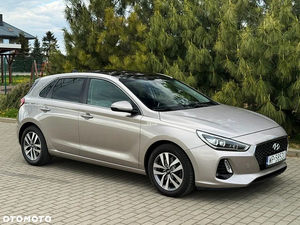 Hyundai i30 1.4 T-GDI DCT Premium - 10