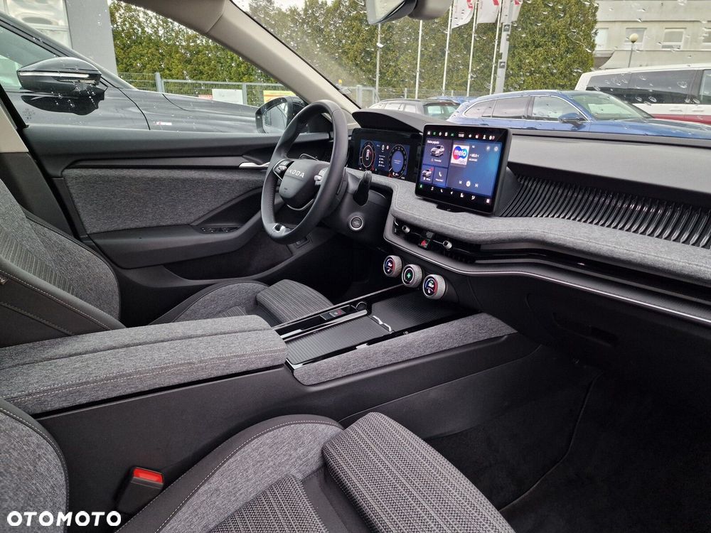 Skoda Superb 1.5 TSI mHEV Selection DSG - 17